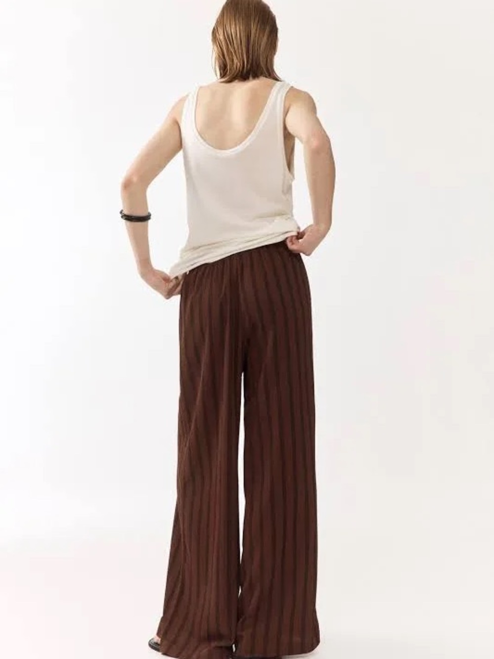 NWT H&M crinkle wide-cut pull-on pants, dark brown stripe.